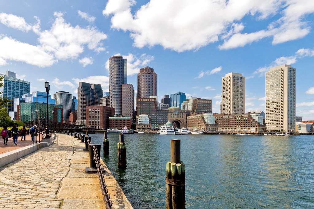 Home2 Suites By Hilton Boston South Bay Екстериор снимка