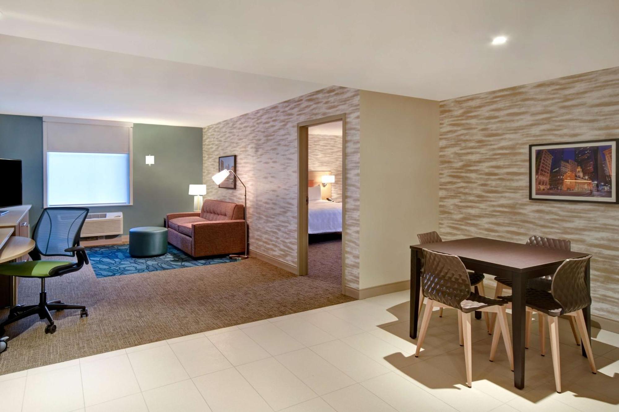 Home2 Suites By Hilton Boston South Bay Екстериор снимка