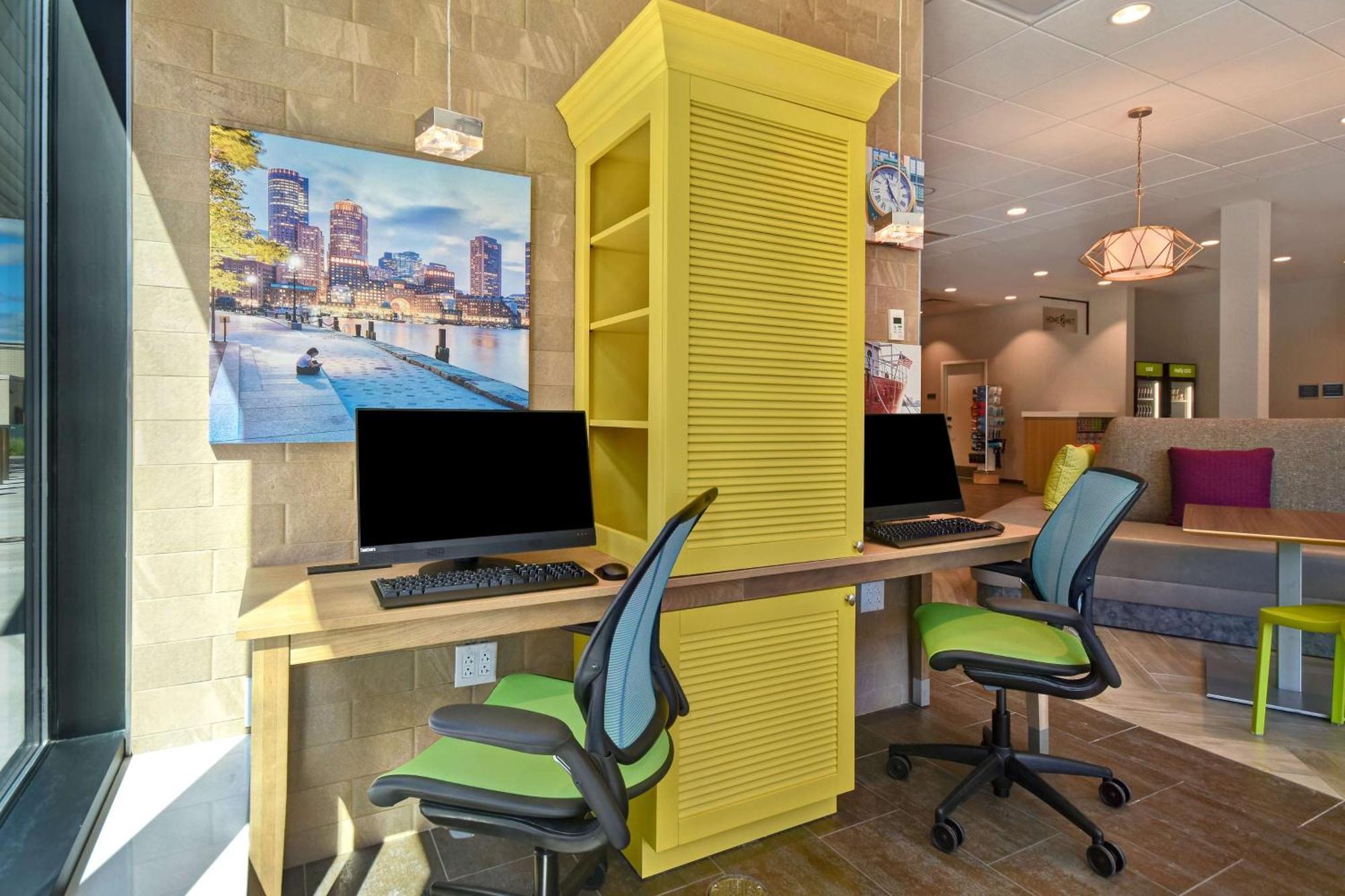 Home2 Suites By Hilton Boston South Bay Екстериор снимка