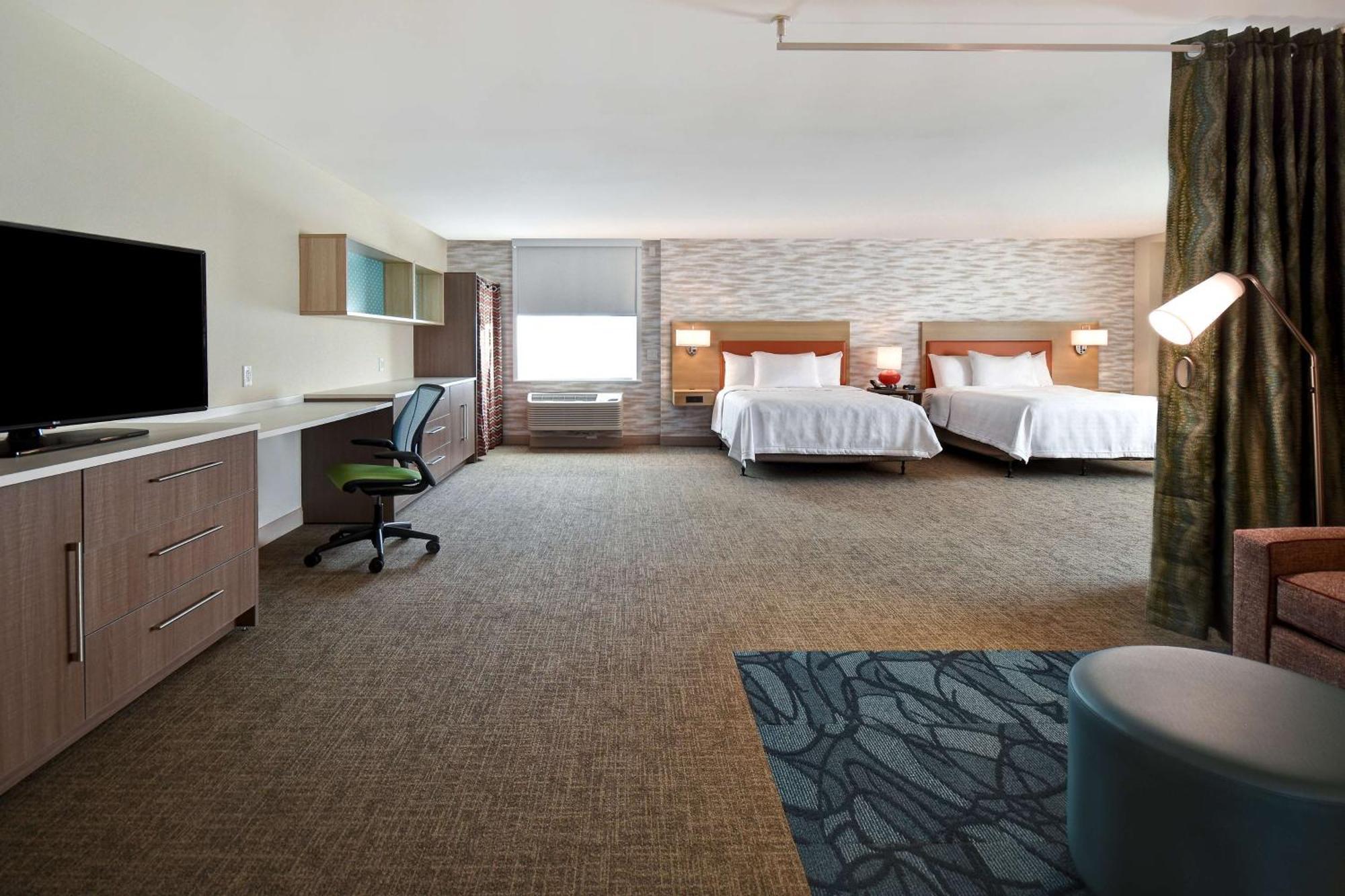 Home2 Suites By Hilton Boston South Bay Екстериор снимка