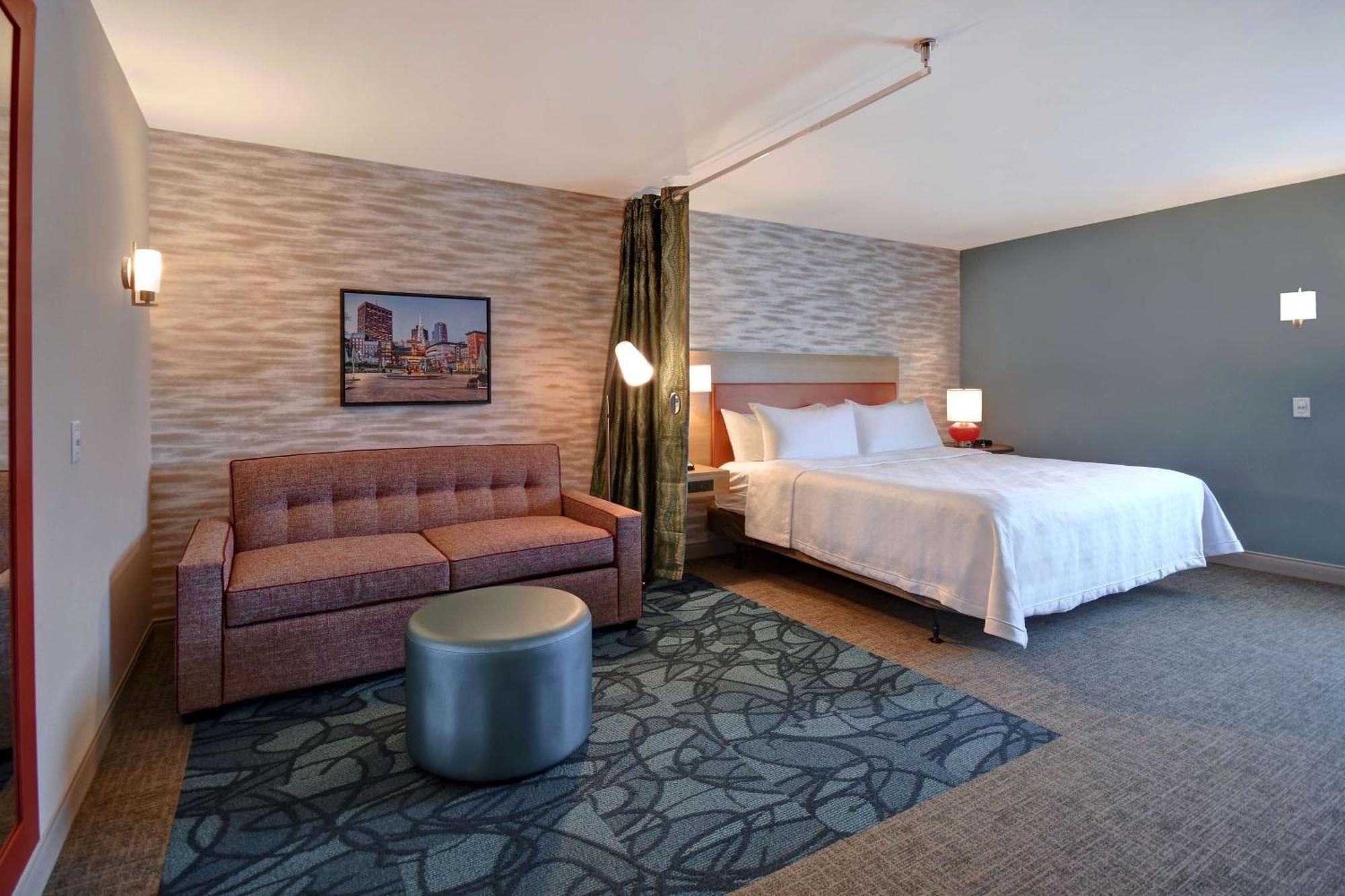 Home2 Suites By Hilton Boston South Bay Екстериор снимка